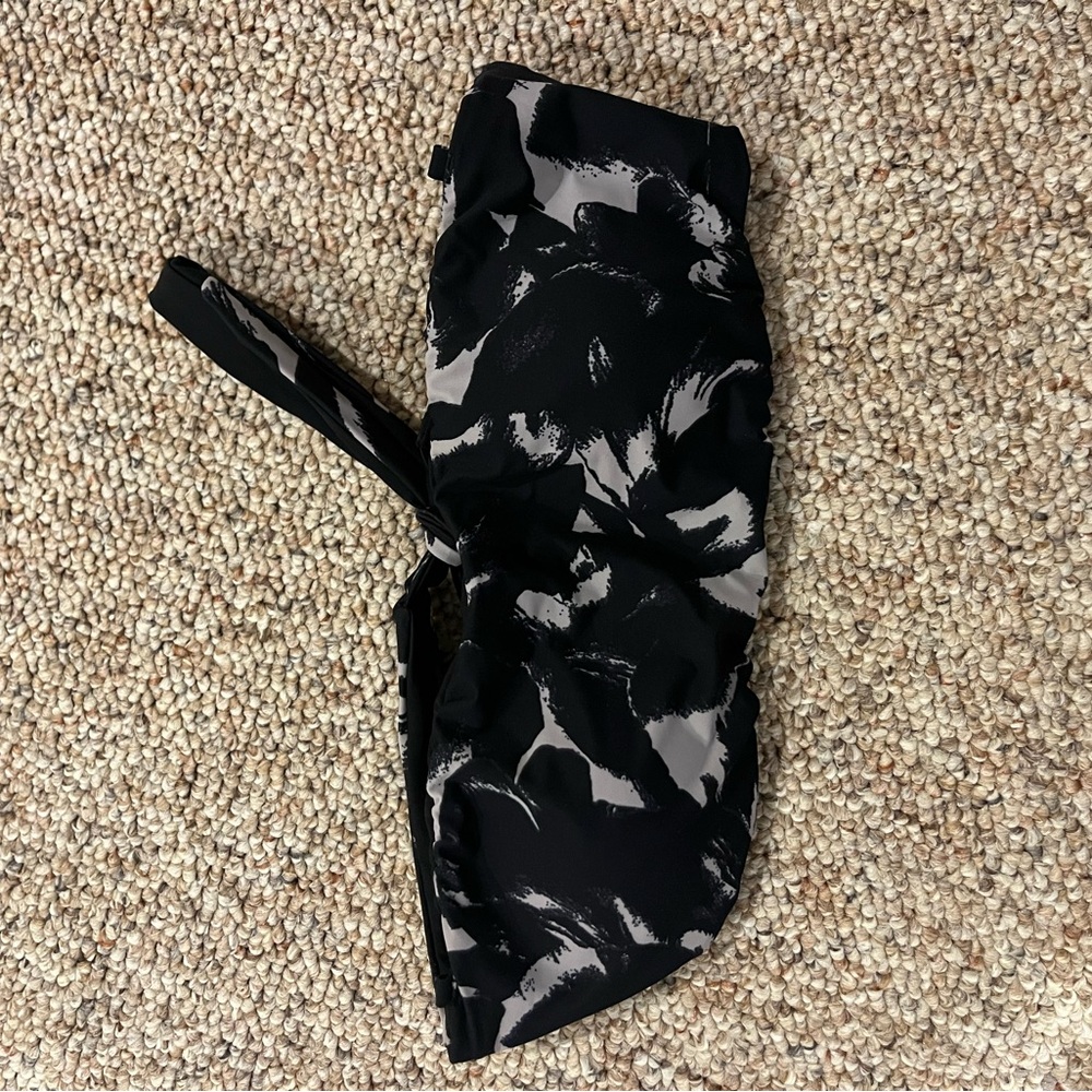 lululemon athletica Black and Gray Swim Top